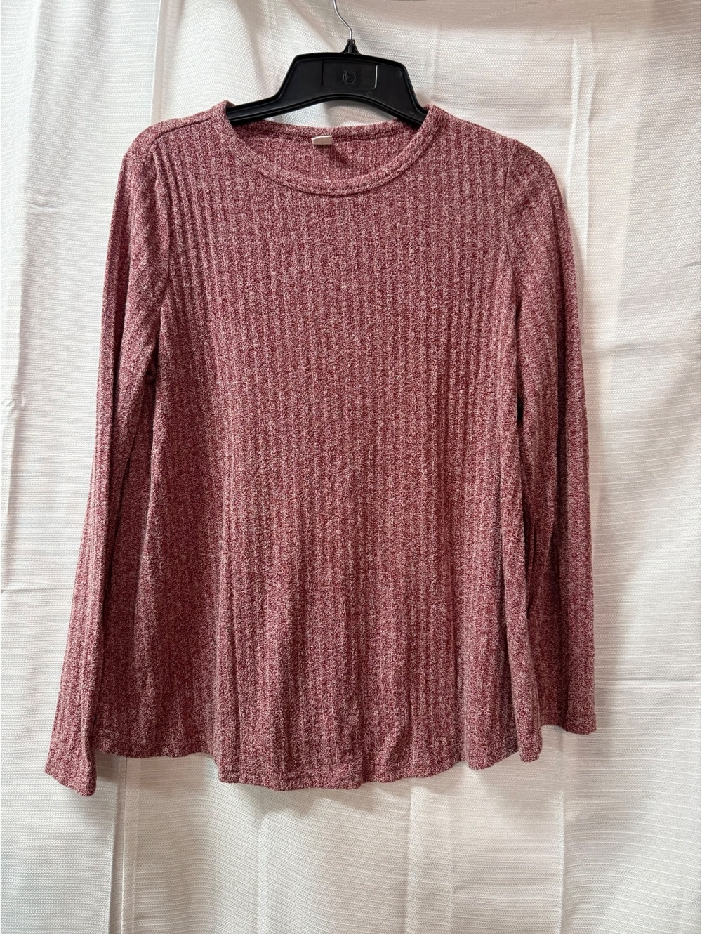 Long Sleeve Ribbed Knit Top in Burgundy Red, Size Large